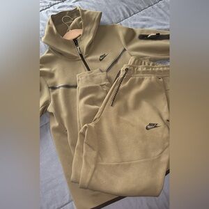 Olive green nike tech